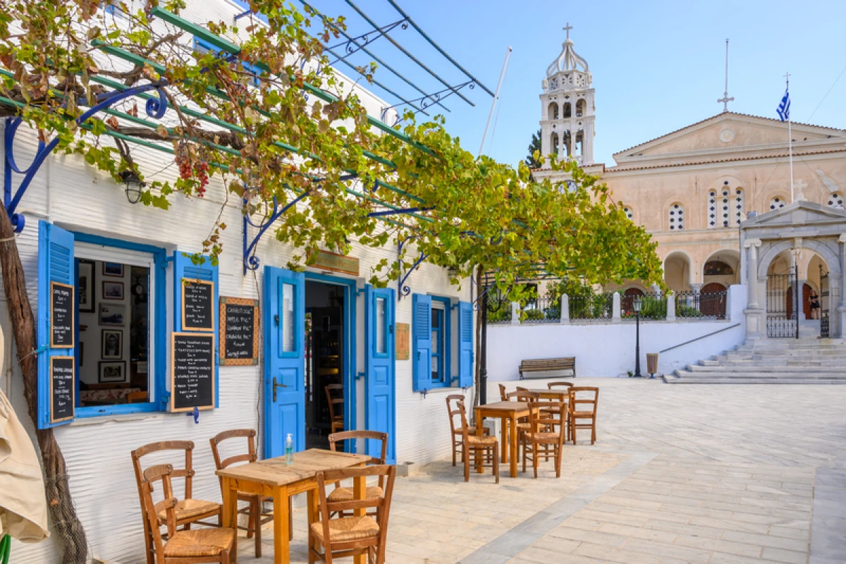 Day Trip from Naxos to Paros: An Island-Hopping Escape