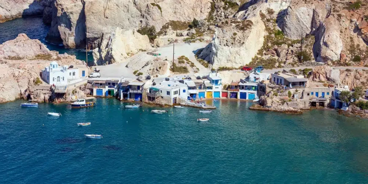 Hidden Beaches of Milos Worth Discovering