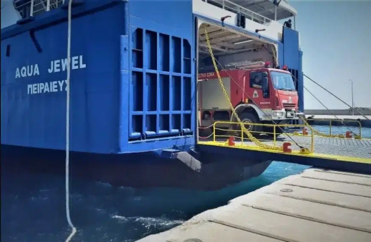 Transportation of powerful firefighting forces to the wildfires of Samos, Karpathos and Rhodes by SEAJETS