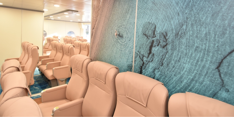 Elite Jet interior upper deck club seat