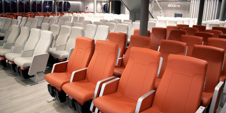 Eurochampion Jet Silver Class Orange Seats