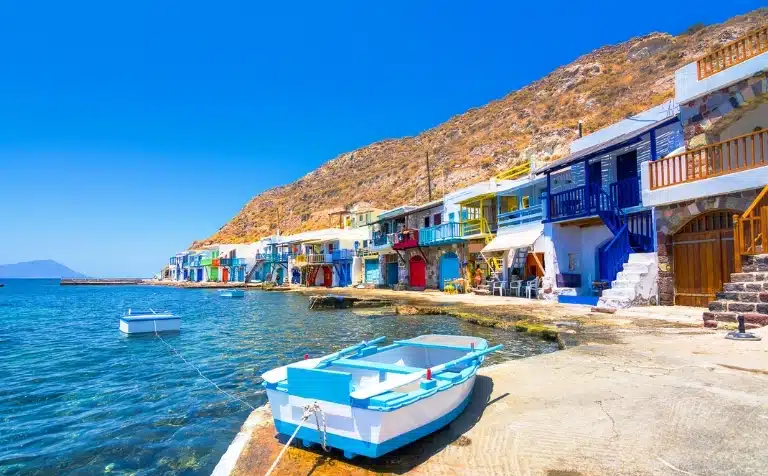Μήλος, Κλίμα με πολύχρωμα σπιτάκια