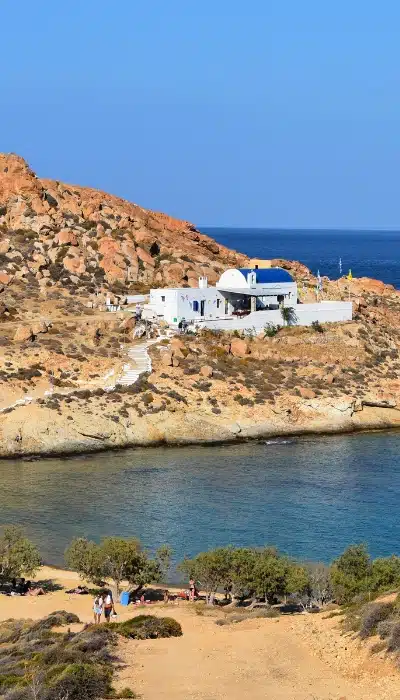 Σέριφος Άγιος Σώστης εκκλησία και παραλία