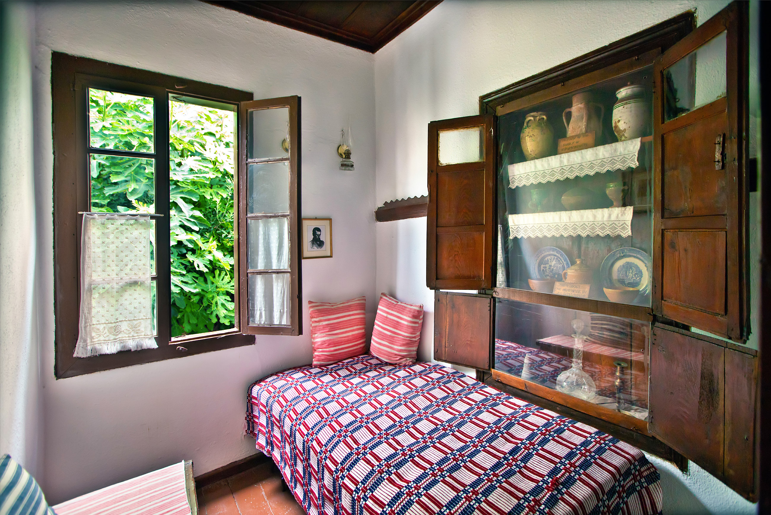 Skiathos Spiti-Papadiamanti